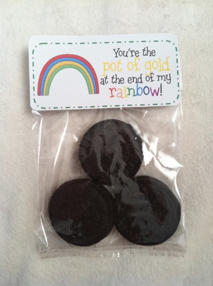 3 Adorable and Free St. Patrick's Day Tags Printables - oreo treat toppers